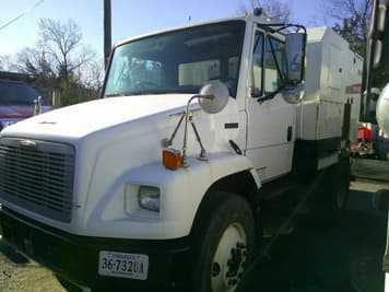 Main image Freightliner FL70